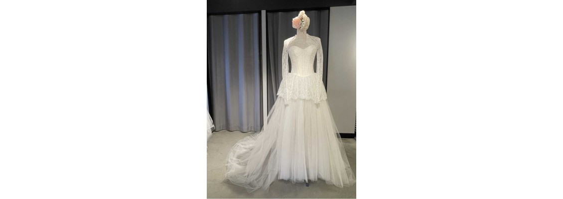 Vera Wang Bridal Gown
